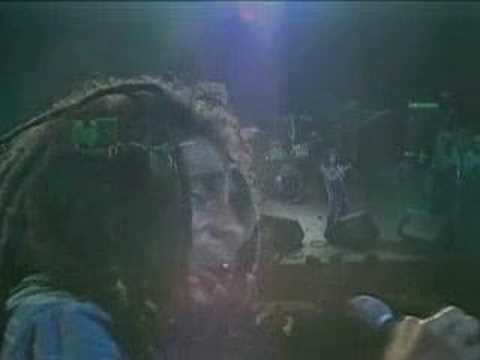 Bob Marley &amp; The Wailers - Get Up, Stand Up (Live At The Rainbow Theatre, London / 1977)