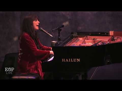 Karla Bonoff &quot;Someone To Lay Down Beside Me&quot; [live] @ Eddie Owen Presents