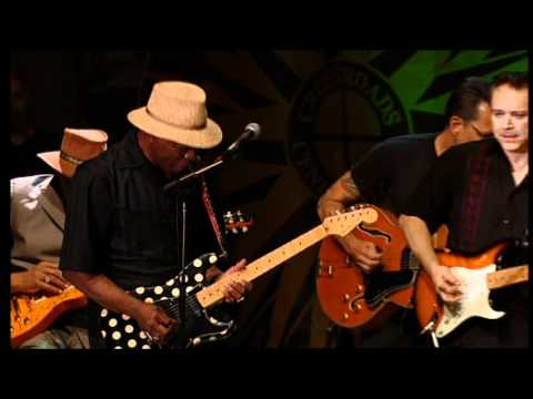 Eric Clapton/ Robert Cray/ Buddy Guy/ Hubert Sumlin/ Jimmie Vaughan - Sweet Home Chicago Live